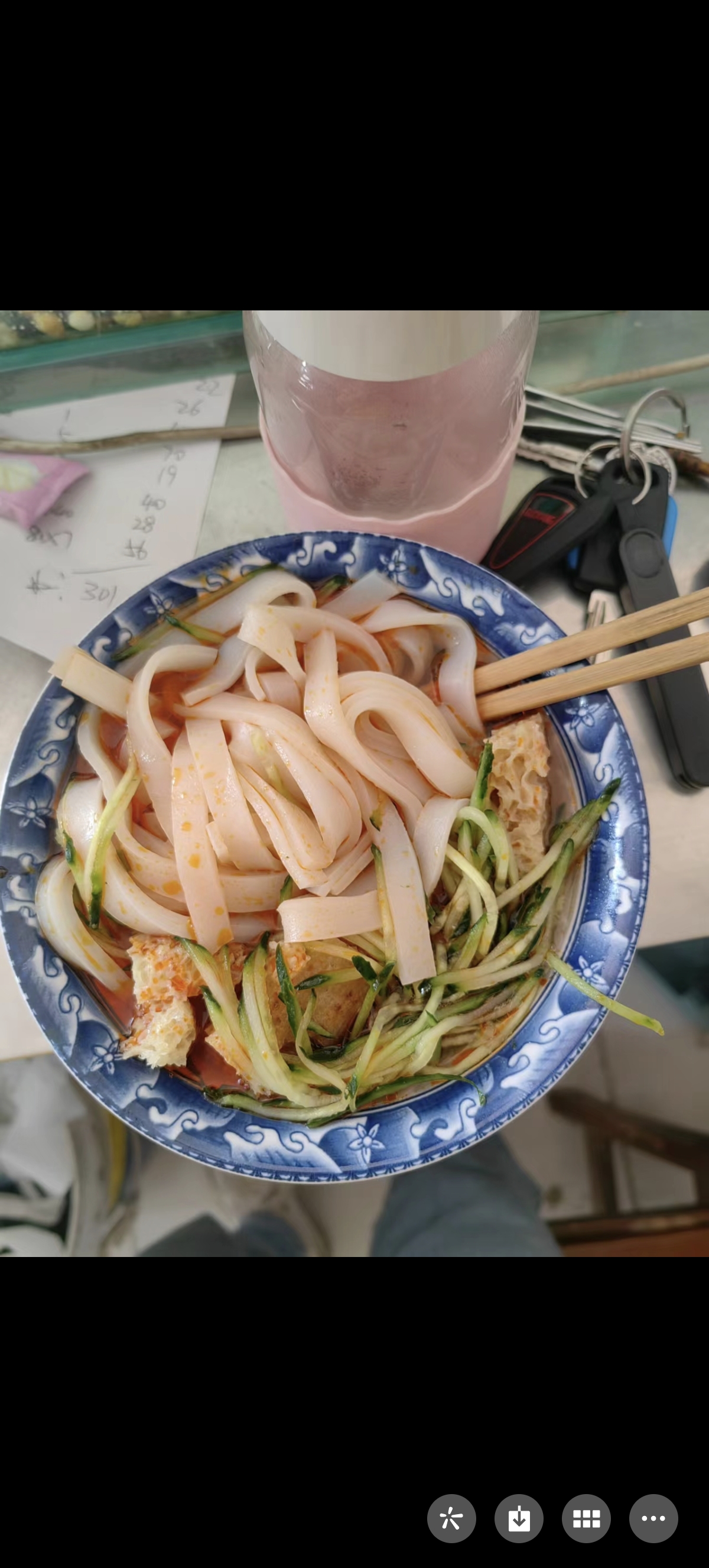  　　来咯来咯凉皮来咯　゛　