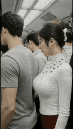 男追女隔层山，女追男隔层纱