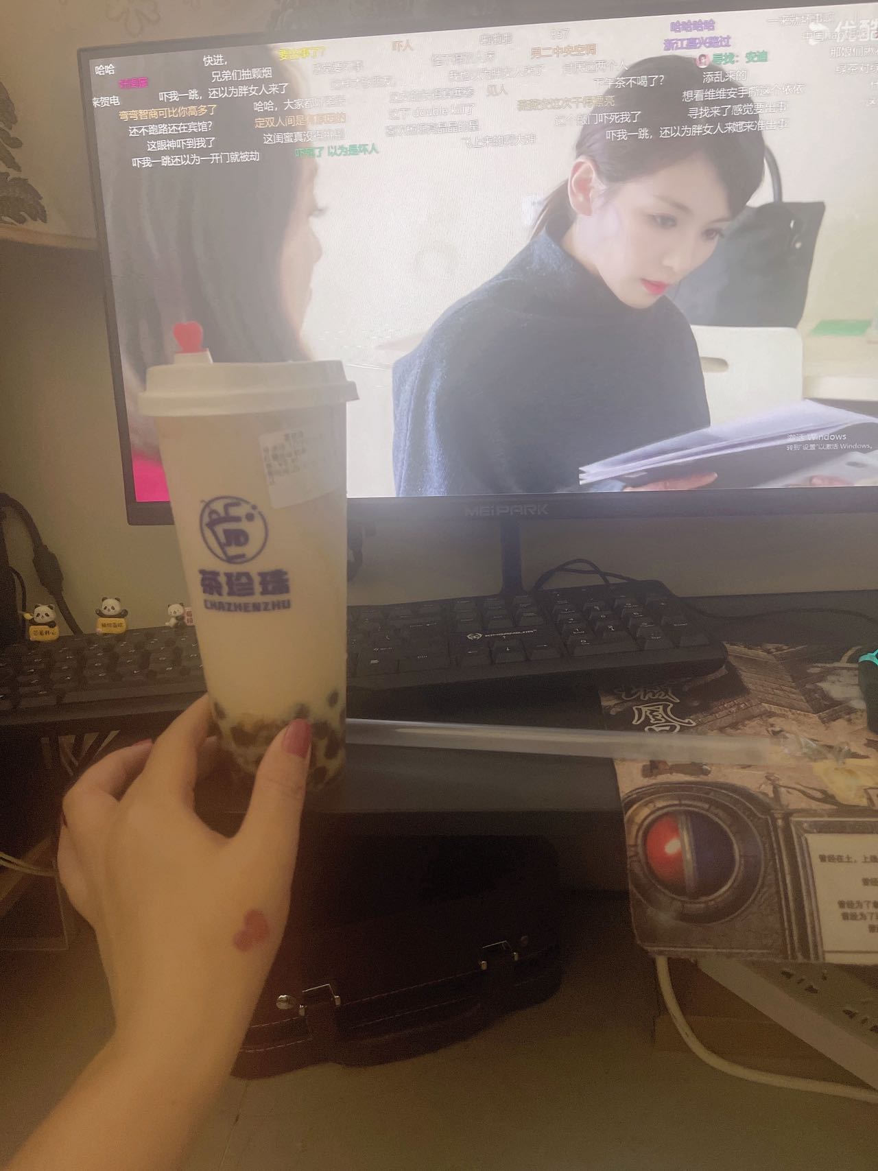 看手就知道咋回事了吧