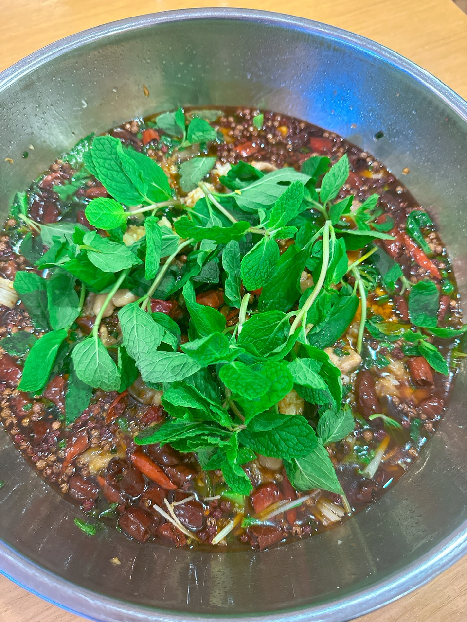 今晚这盆鱼太爽了